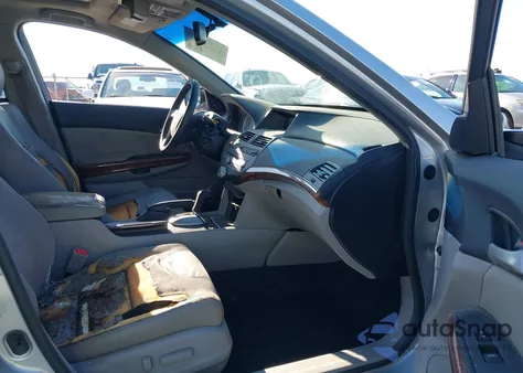 2012 Honda Accord 3.5 Ex-L z USA, uszkodzony, nr VIN 1HGCP3F88CA026949